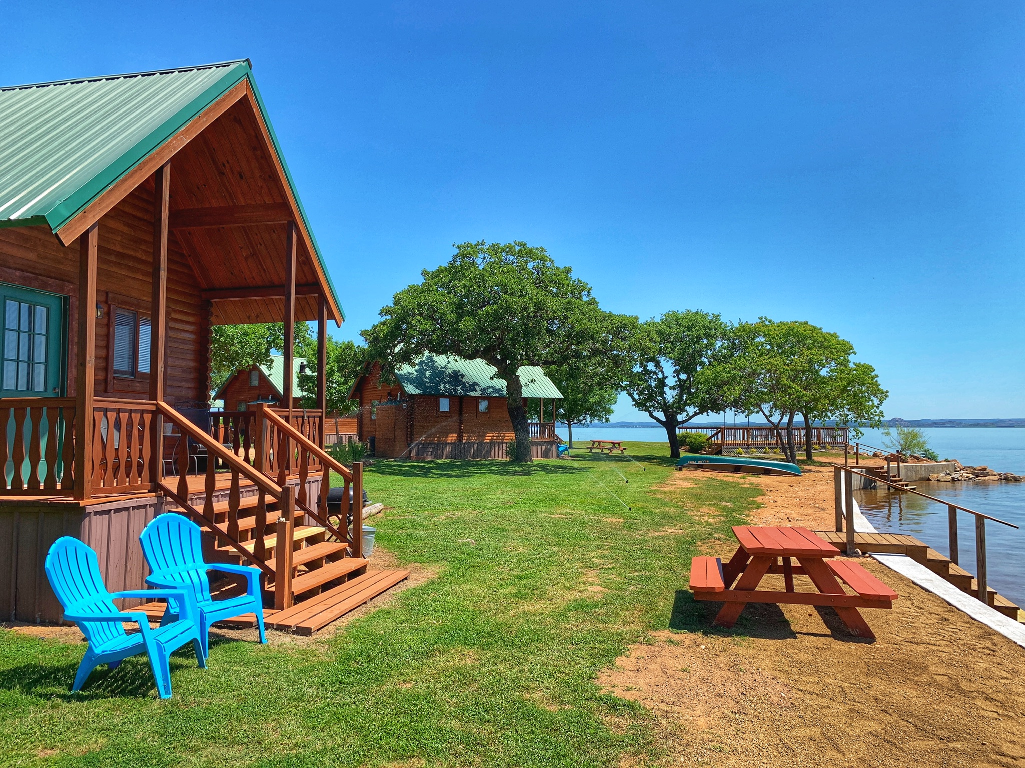 Image of the exterior of one of our Texas cabin rentals at Willow Point.